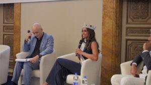 P1067772